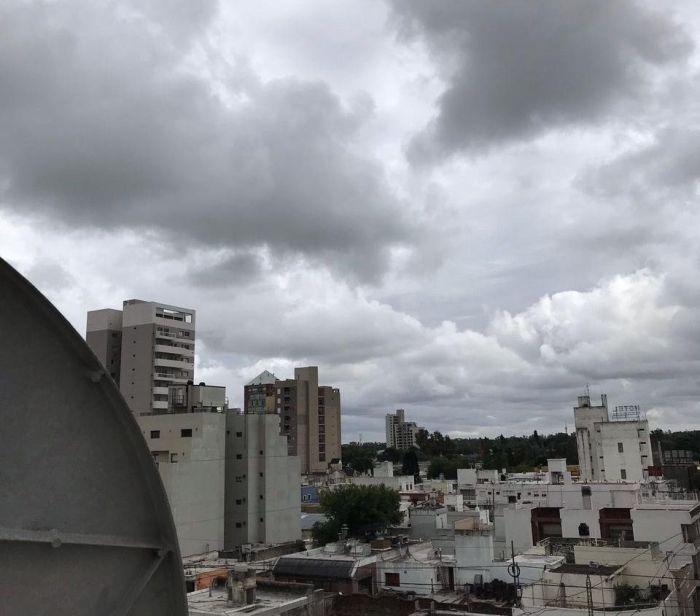 Miércoles nublado y con probabilidades de precipitaciones