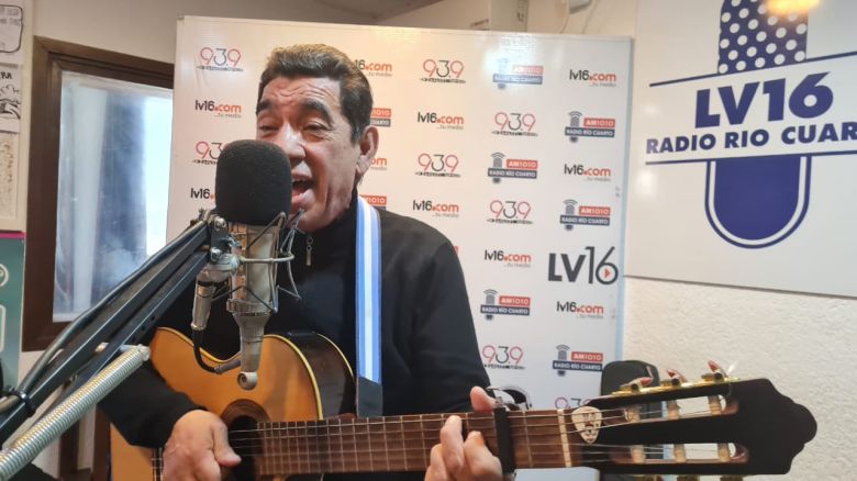 Ricardo Avaca en el acústico de los viernes