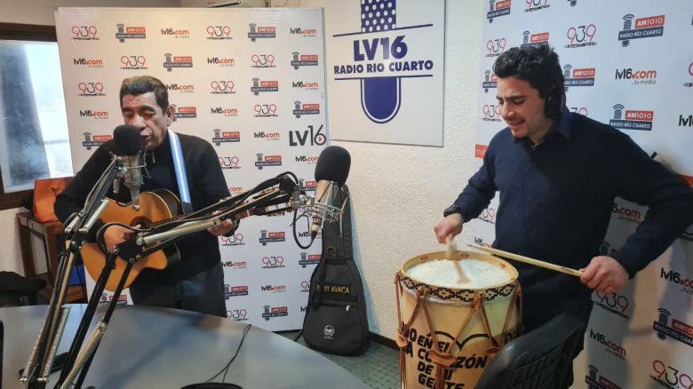 Ricardo Avaca en el acústico de los viernes