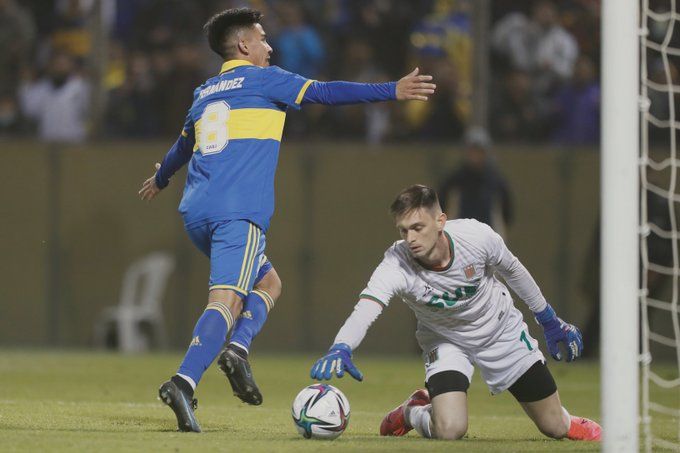 Boca sigue en carrera