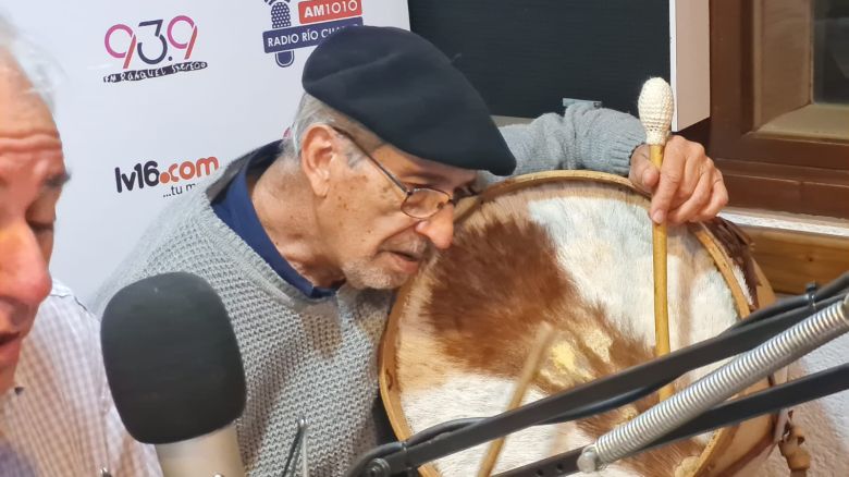 Los hermanos Caffaro en el acústico de los viernes 