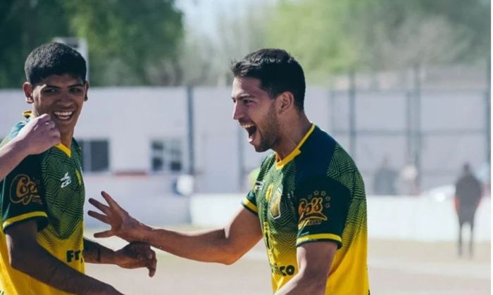 Goleó Deportivo Río Cuarto y tomó la punta de la zona Campeonato