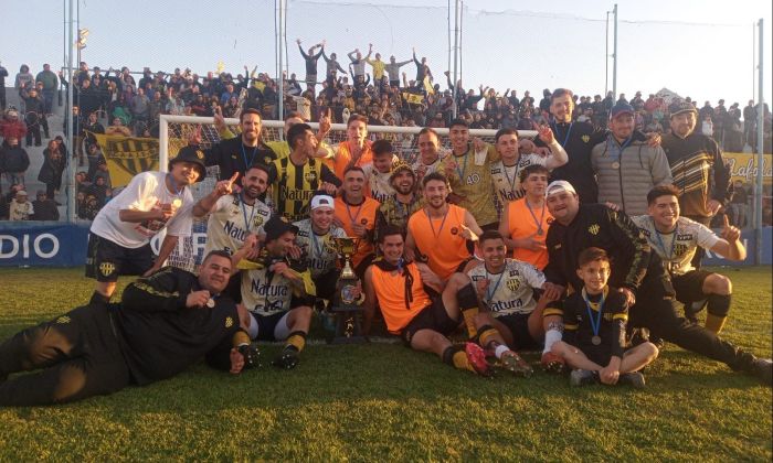 Acción Juvenil gritó campeón