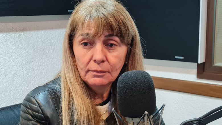 Después de 8 años de trámites, la legisladora Andrea Petrone es mamá