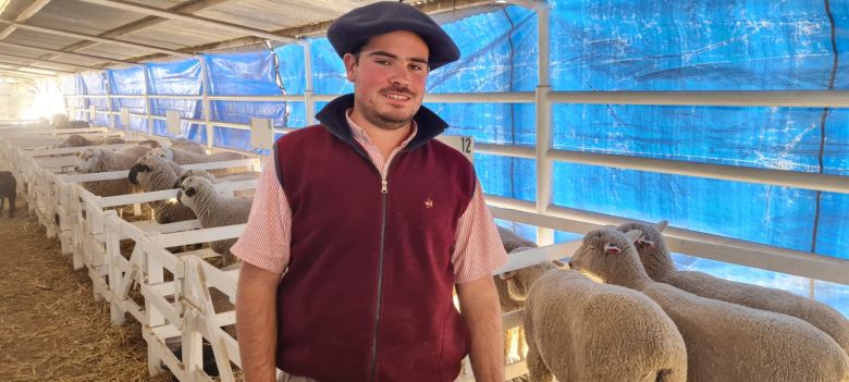 Premio para la familia Capellari con un “Trío de hembras con servicio” en la Expo Rural de Huinca Renancó