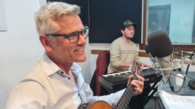 Miguel Bilinski y Diego Perera en el acústico de los viernes