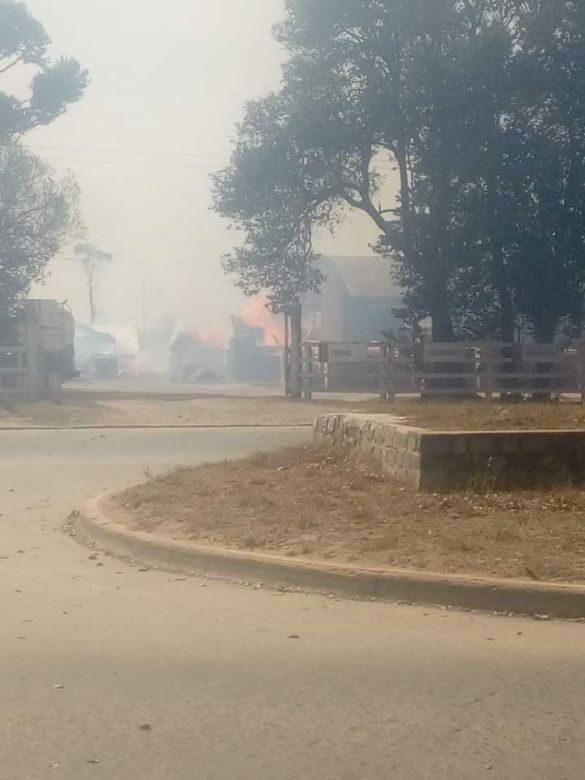 Por el fuego en el sector del Mercado de Abasto, se suspendió la operatoria