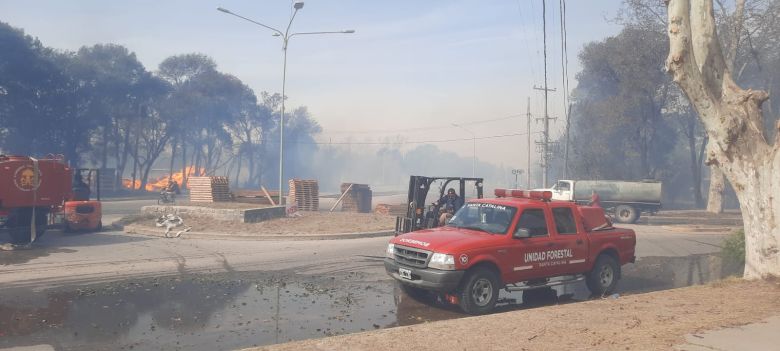 Por el fuego en el sector del Mercado de Abasto, se suspendió la operatoria