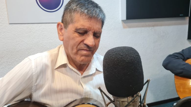 Vicente Salinas en el acústico del viernes en LMDL