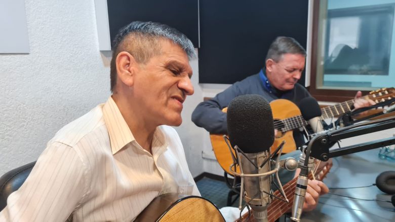 Vicente Salinas en el acústico del viernes en LMDL