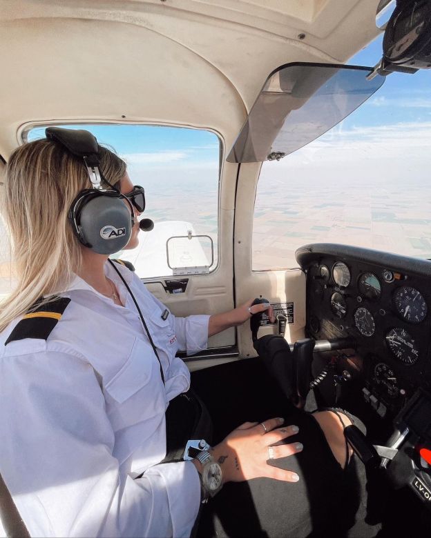 Una joven de Río Cuarto camino a ser piloto privado