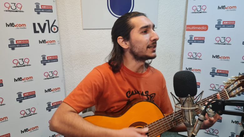 Sueño Jovial en el acústico de los viernes