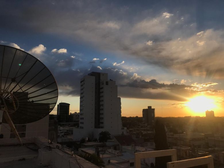 La semana comienza ventosa y se esperan lluvias