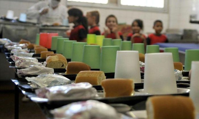 Escuela Proa: denuncian que encontraron un gusano en la comida del Paicor