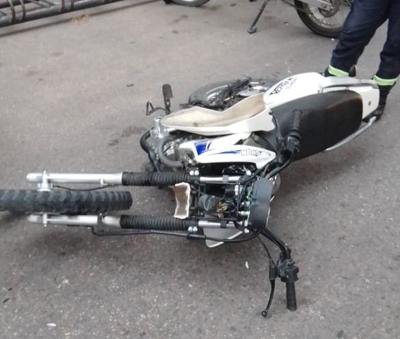 Graves incidentes de motociclistas contra agentes del EPU