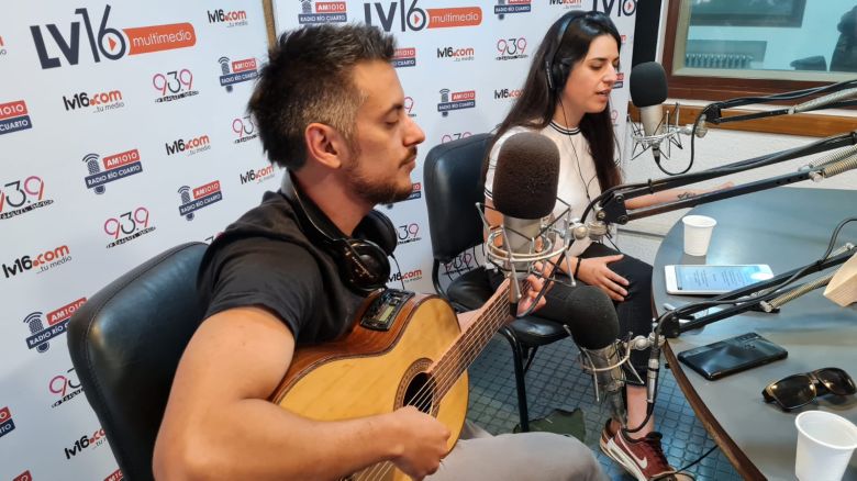 Vale Arias & Lucho Baldini en el acústico del viernes 