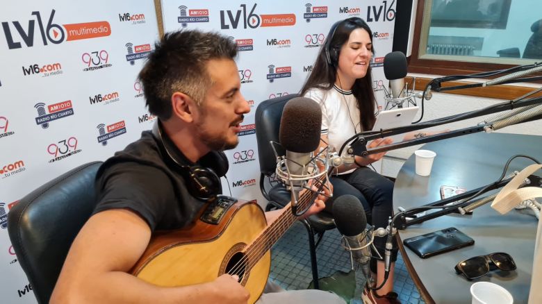 Vale Arias & Lucho Baldini en el acústico del viernes 