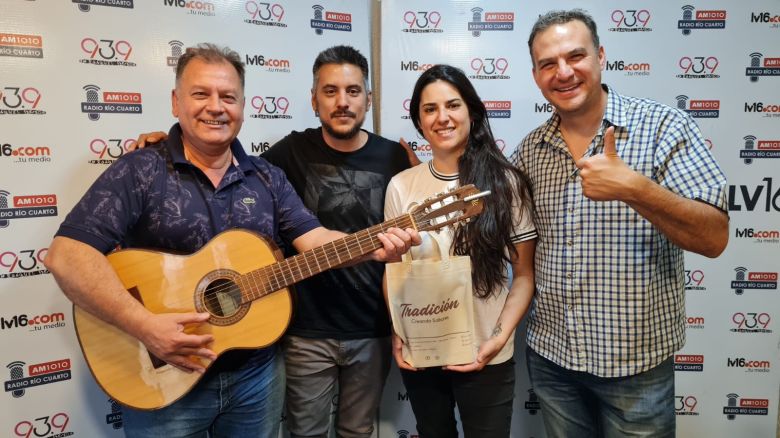 Vale Arias & Lucho Baldini en el acústico del viernes 