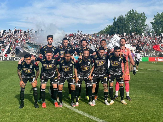 Estudiantes de Caseros a la final