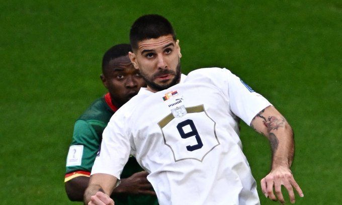 Camerún y Serbia igualaron en un gran partido