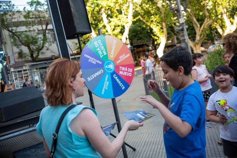 Comenzó la "Navidad Anticipada" para potenciar el turismo y el consumo 