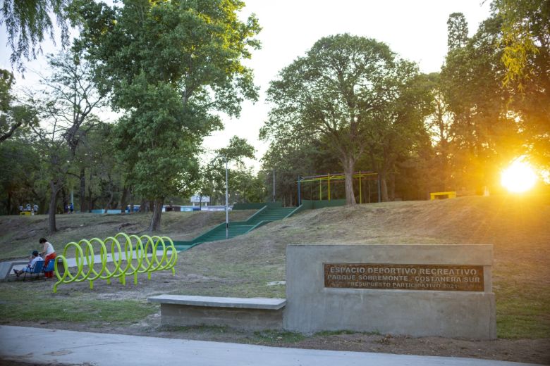 Llamosas inauguró el 3° espacio deportivo y recreativo en la Costanera Sur