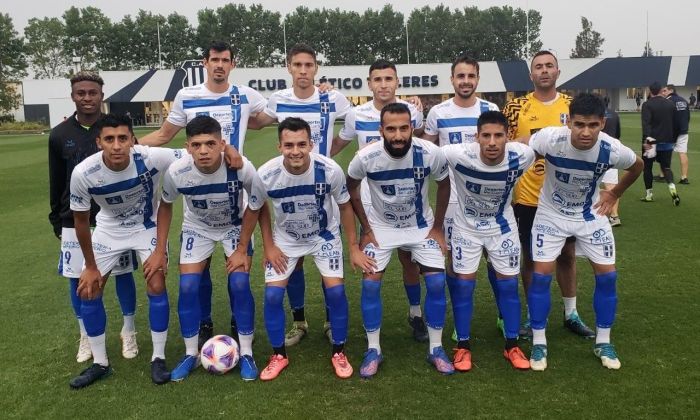 Atenas perdió contra Talleres en unos amistosos previo a la semifinal del TRFA