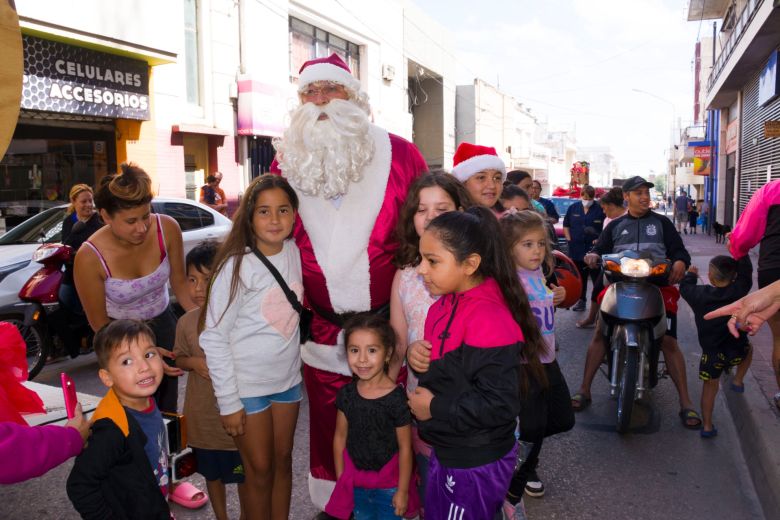 La Caravana Mágica de Papá Noel pasó por LV16