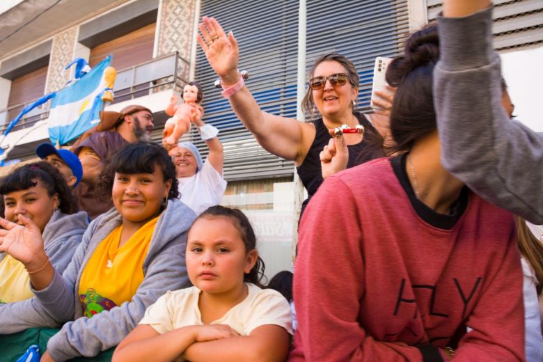 La Caravana Mágica de Papá Noel pasó por LV16