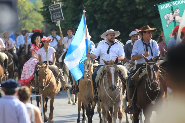 La Konga, Pennisi y Ayre hicieron estallar la tercera noche de Jesús María