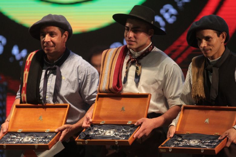 Los Palmeras y Damián Córdoba le pusieron ritmo a la décima noche de Jesús María