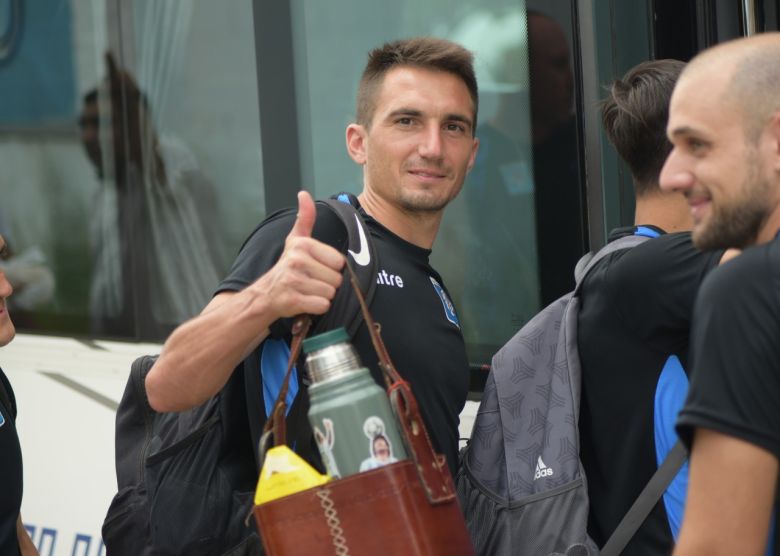 Estudiantes parte hacia Rosario para medirse ante Central