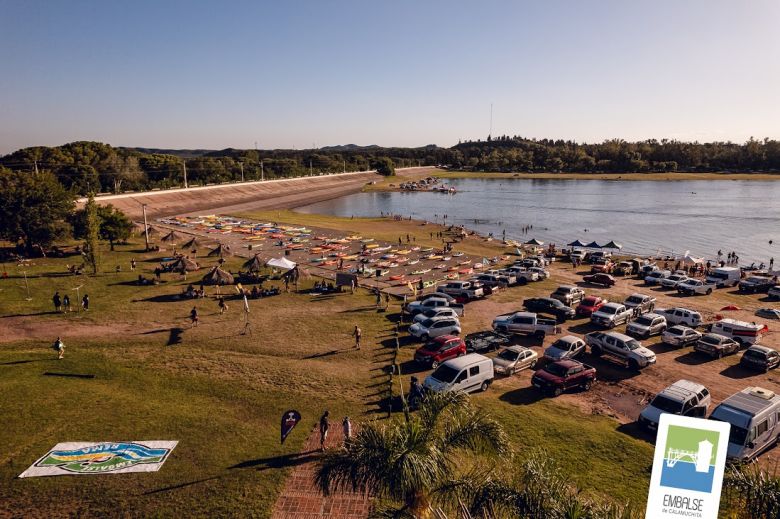 Se realizó con éxito la 8va remada nocturna en Embalse