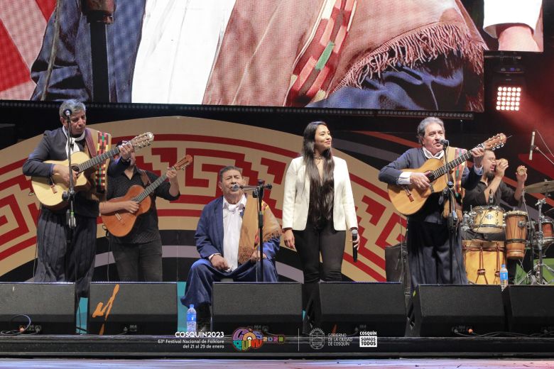 La quinta noche coscoína tuvo un cierre con el mejor Ahyre