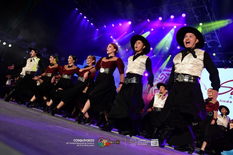 La quinta noche coscoína tuvo un cierre con el mejor Ahyre