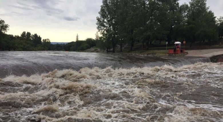 Piden tener precaución ante la crecida de los ríos serranos tras las lluvias