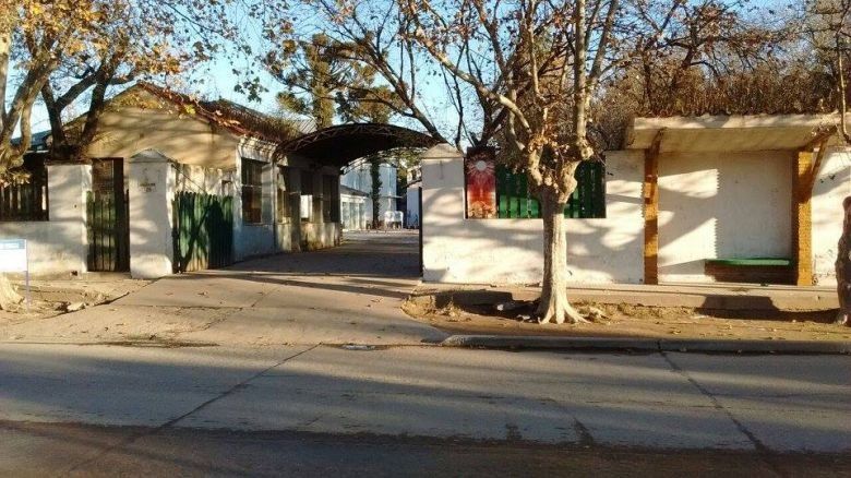 Vecinos insisten con que está paralizada la obra de los Parques del Sur