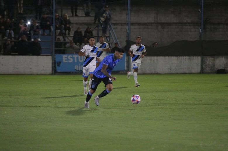 Estudiantes consiguió un punto sobre el final 