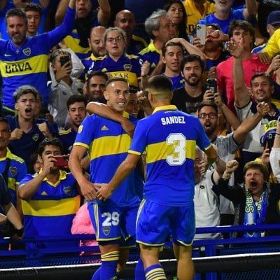 Boca se recuperó como local y goleó a Platense