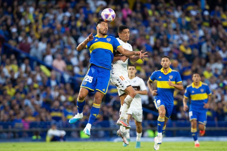 Boca se recuperó como local y goleó a Platense