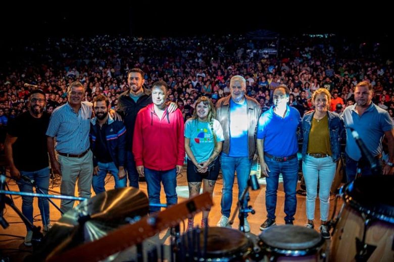 A puro cuarteto, más de 25 mil personas disfrutaron del cierre de la temporada de verano