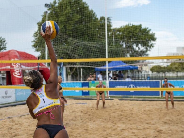 Exitosa presentación de la Copa de Campeones Argentinos de Beach Vóley en el Centro 11