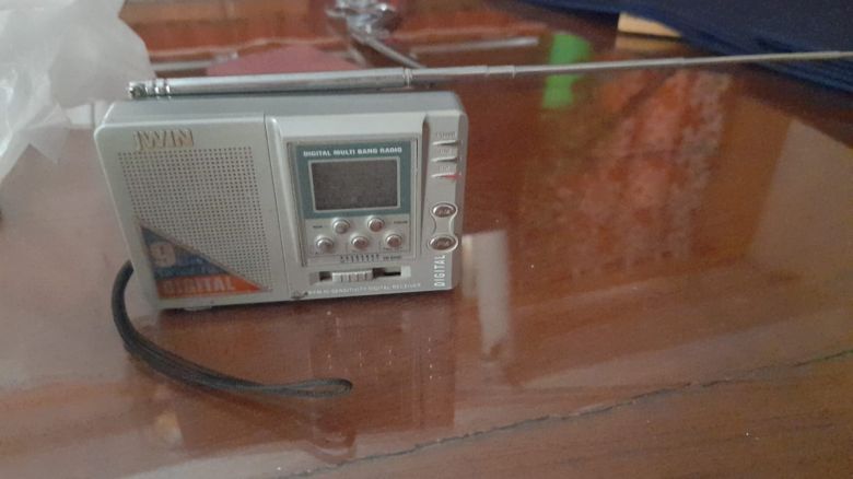 Apagón nacional: las radios a pila de nuestros oyentes protagonistas de una transmisión histórica