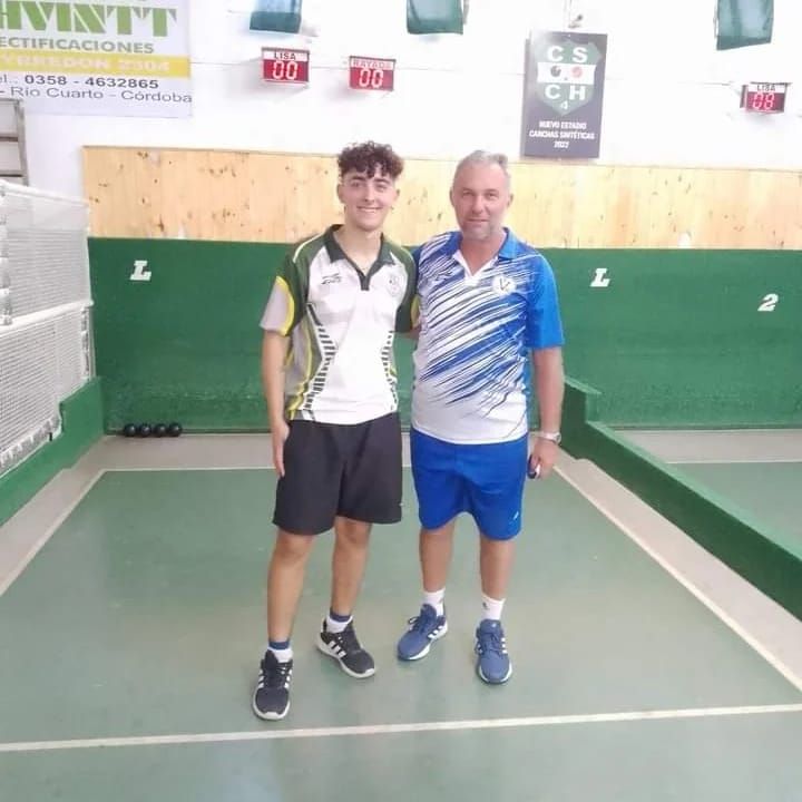 Chanta Cuatro festejó por duplicado en el Torneo Extra