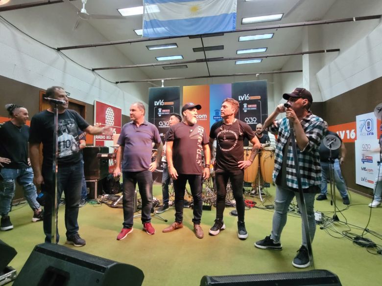 Banda XXI en vivo desde el auditorio de LV16