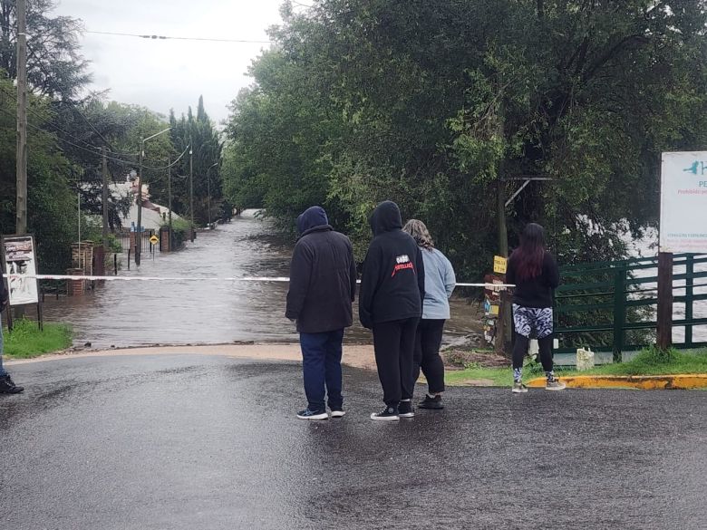 En Alpa Corral 10 familias han sido evacuadas 