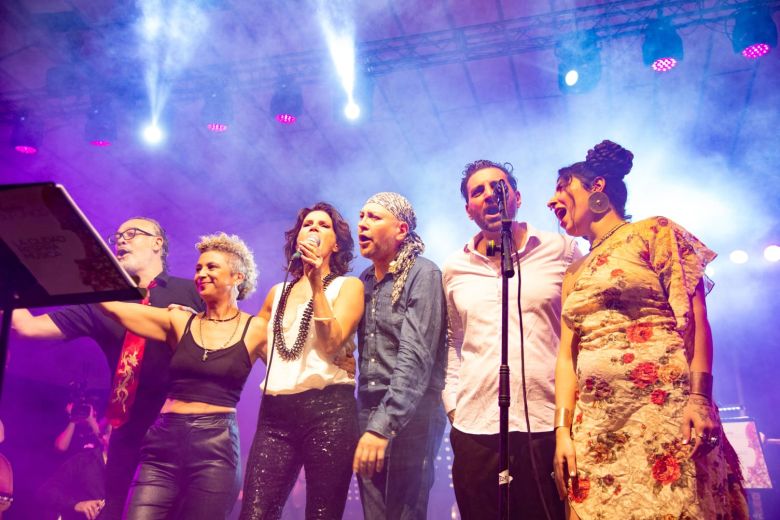 Con Raly Barrionuevo y el homenaje a Favio se vivió a pleno el quinto día del Otoño Polifónico