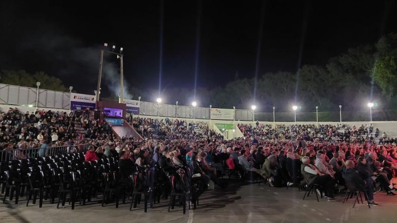 En el cierre del Otoño Polifónico, Llamosas anunció el techo para el Anfiteatro