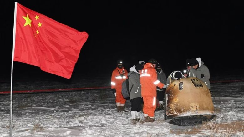 China halla una reserva de agua en la Luna de 270.000 millones de toneladas