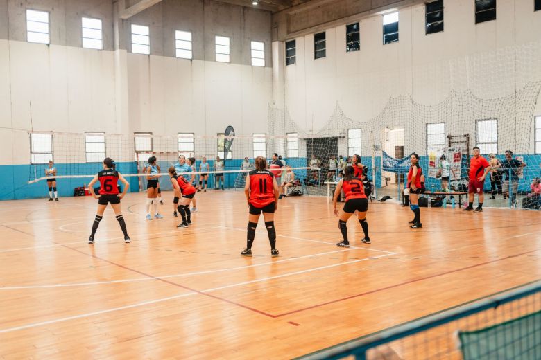 Gran éxito para la segunda edición del Torneo Máster Vóley Deportes Río Cuarto